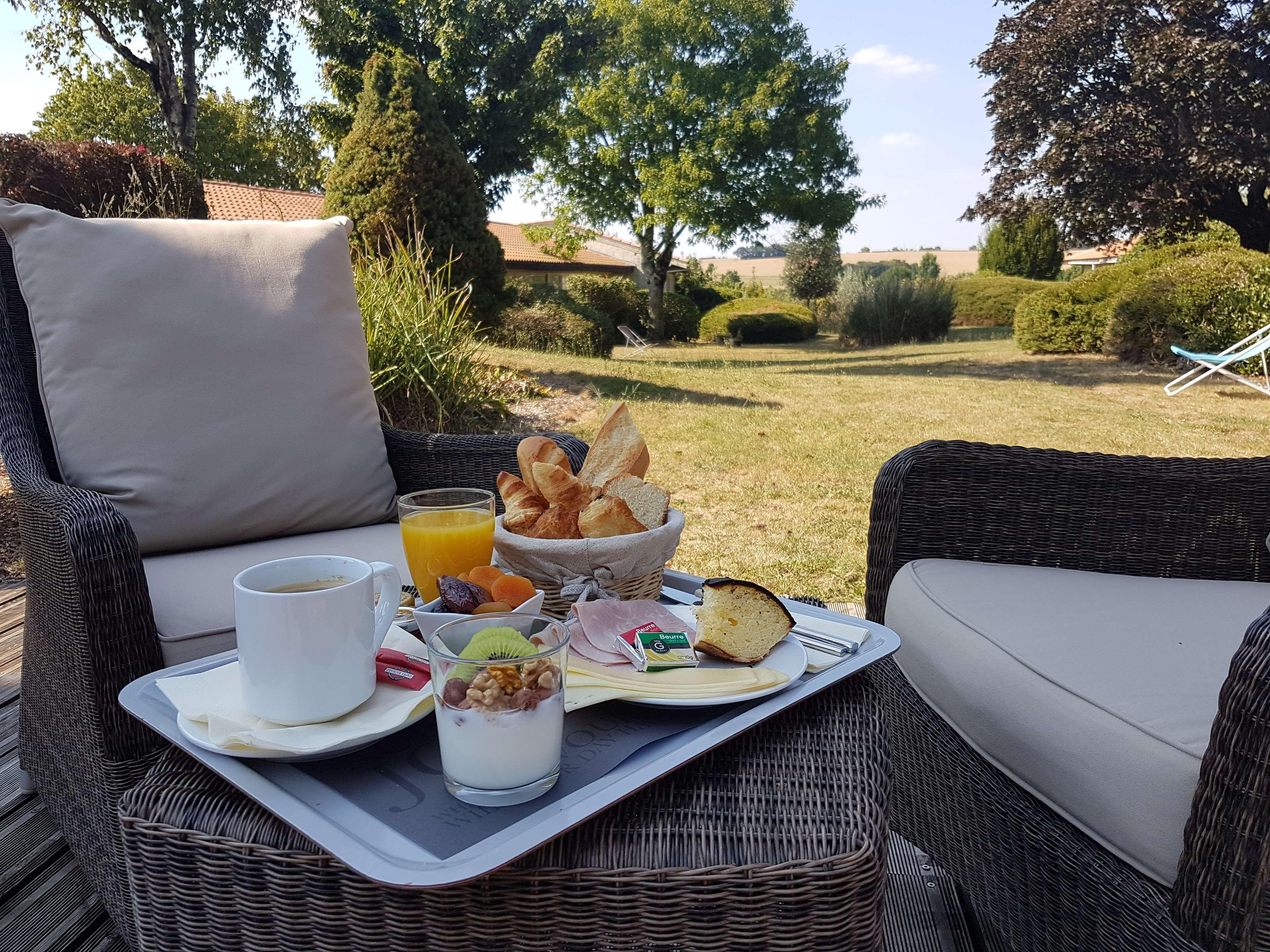 Kyriad Angouleme Nord Champniers- Hotel & Residence Champniers  Luaran gambar